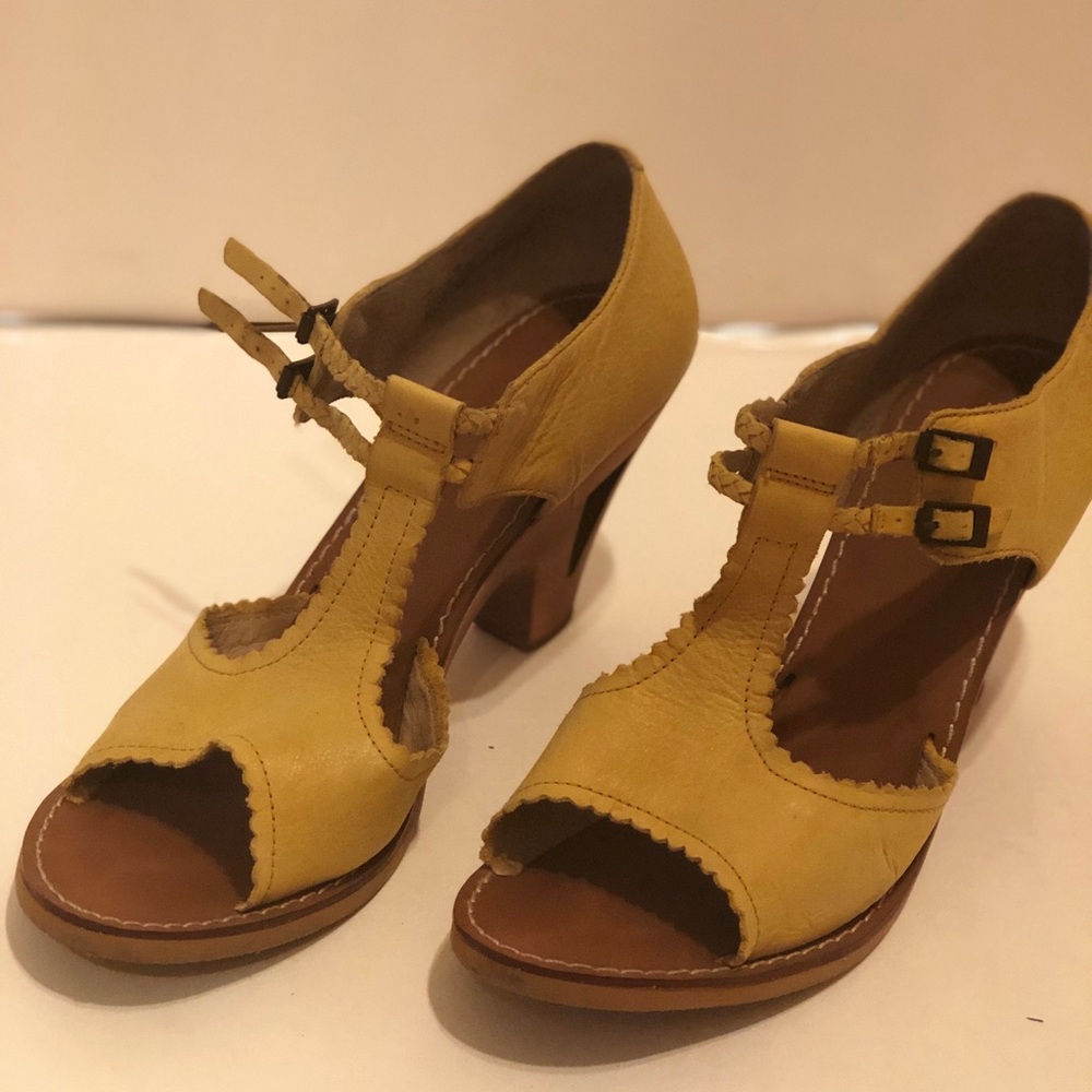 Vintage shoes- sexy!